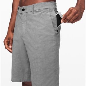 Commission short relaxed 11”